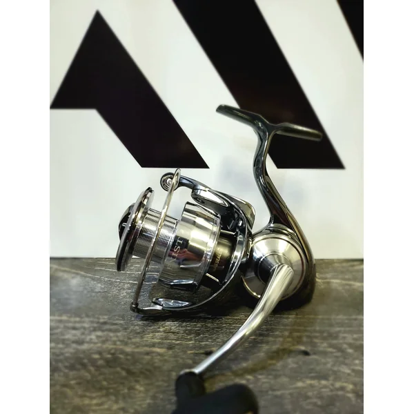 Showroom Daiwa 22 EXIST LT 4000D G - Reel Only